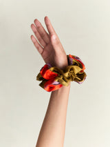 SILK SCRUNCHIE/ OLIVE + ORANGE